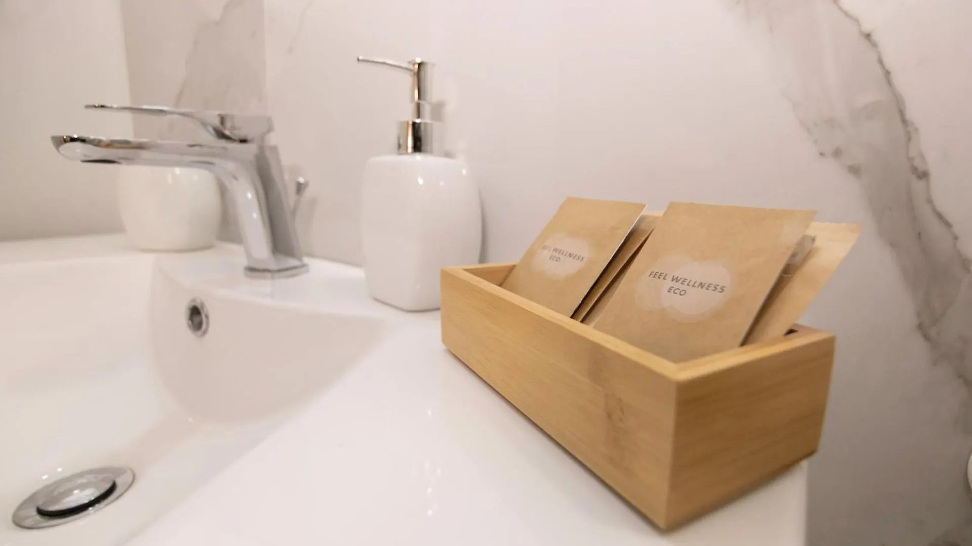 Villareale47 Luxury Suites & Rooms Palermo 0*,